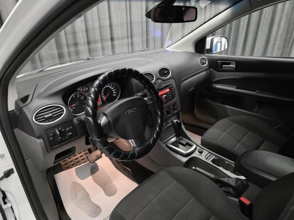 Ford Focus II Рестайлинг с пробегом 2011 года, цена 575 000 рублей, 257962 км, седан, Автокод Объявления