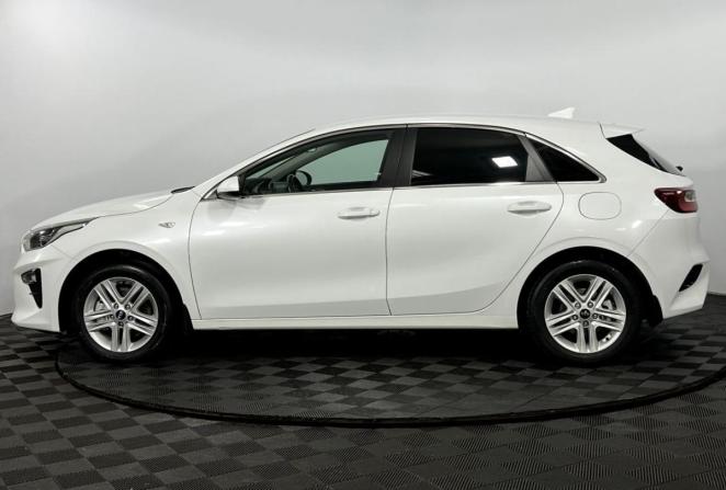 Kia Ceed III с пробегом 2020 года, цена 1 970 000 рублей, 72622 км, хэтчбек, Автокод Объявления