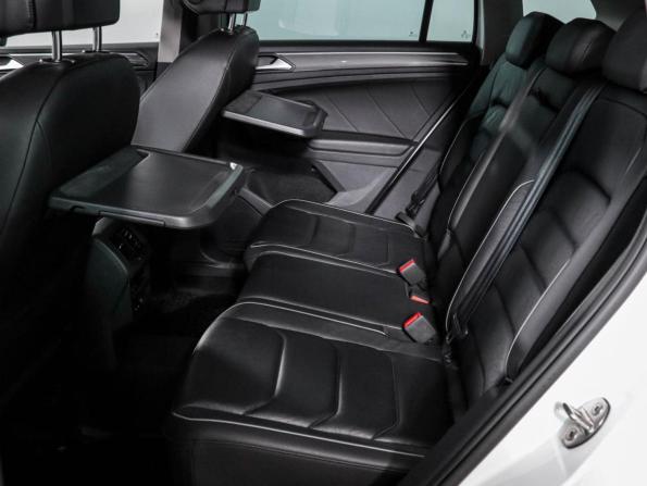 Volkswagen Tiguan II с пробегом 2019 года, цена 3 750 000 рублей, 99478 км, внедорожник, Автокод Объявления