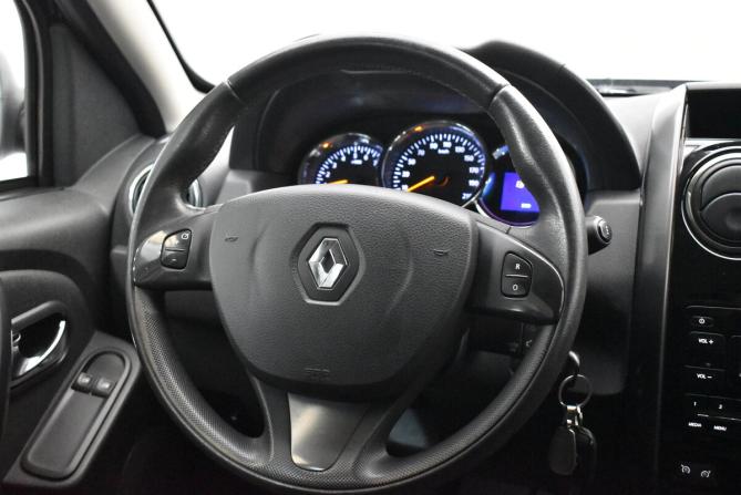 Renault Duster I Рестайлинг с пробегом 2018 года, цена 1 360 000 рублей, 131679 км, внедорожник, Автокод Объявления