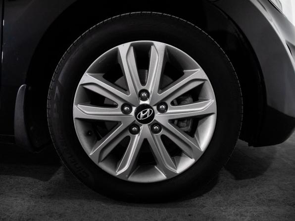 Hyundai Elantra V (MD) Рестайлинг с пробегом 2015 года, цена 1 325 000 рублей, 114348 км, седан, Автокод Объявления