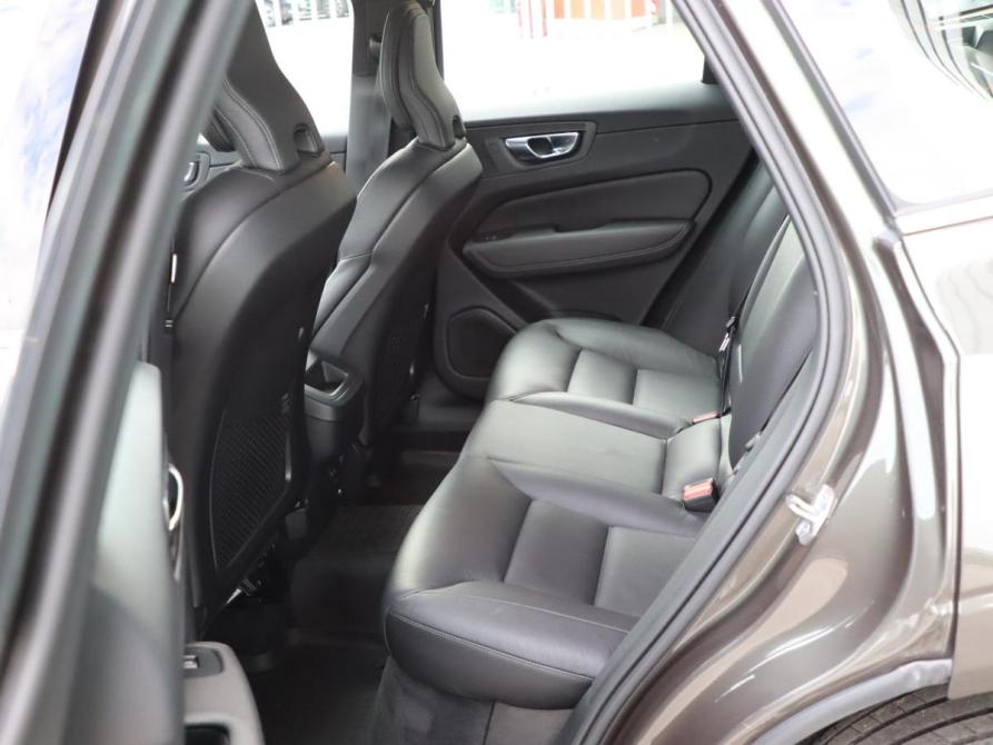 Volvo XC60 II Рестайлинг Санкт-Петербург  - изображение 16
