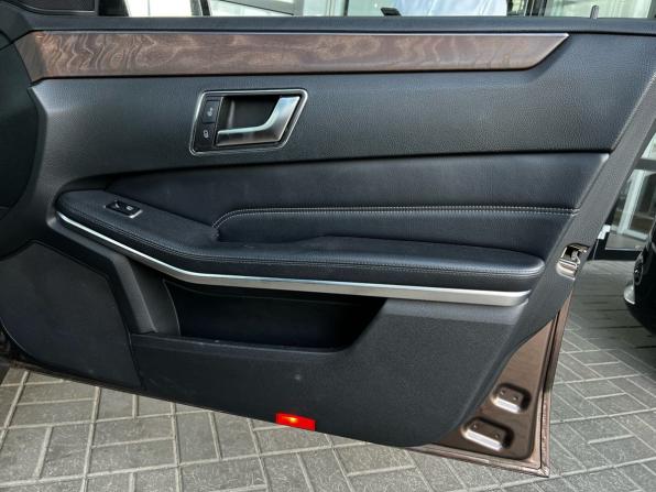 Mercedes-Benz E-Класс IV (W212 S212 C207) Рестайлинг с пробегом 2013 года, цена 1 850 000 рублей, 295865 км, седан, Автокод Объявления