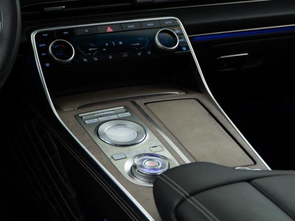 Genesis GV80 I с пробегом 2021 года, цена 6 397 077 рублей, 35513 км, внедорожник, Автокод Объявления