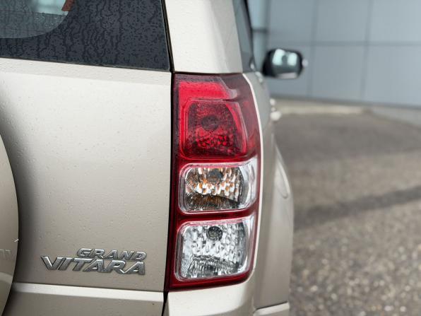 Suzuki Grand Vitara II Рестайлинг с пробегом 2011 года, цена 970 000 рублей, 73000 км, внедорожник, Автокод Объявления