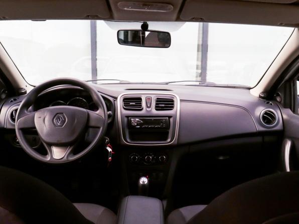 Renault Logan II с пробегом 2015 года, цена 556 000 рублей, 203465 км, седан, Автокод Объявления