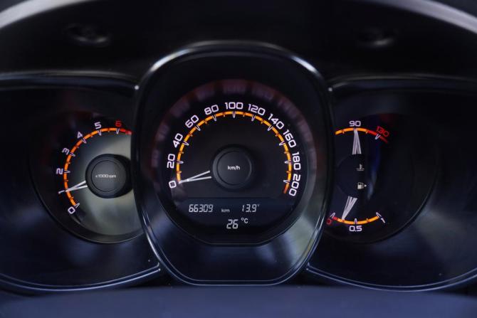 Lada (ВАЗ) Vesta I с пробегом 2021 года, цена 1 070 000 рублей, 66000 км, седан, Автокод Объявления