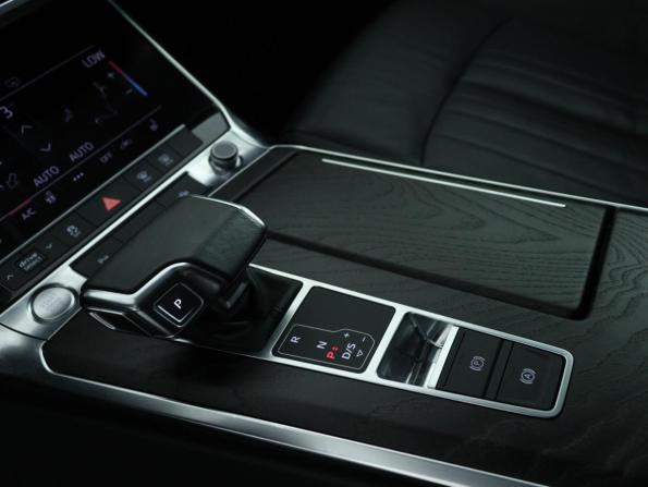 Audi A6 V (C8) с пробегом 2020 года, цена 2 960 000 рублей, 124340 км, седан, Автокод Объявления