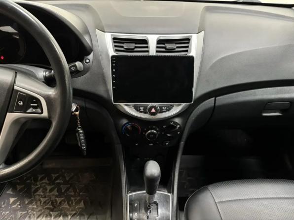 Hyundai Solaris I с пробегом 2013 года, цена 769 000 рублей, 133449 км, седан, Автокод Объявления