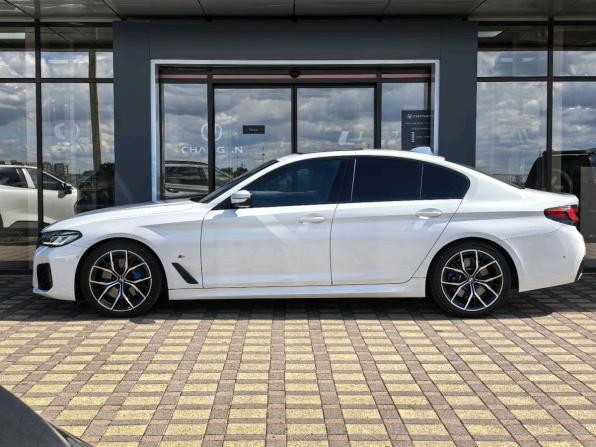 BMW 5 серии VII (G30/G31/G38) Рестайлинг с пробегом 2021 года, цена 4 900 000 рублей, 45496 км, седан, Автокод Объявления