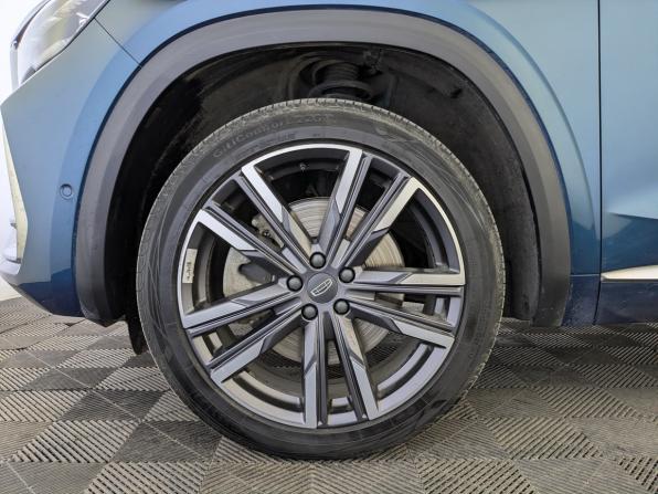 Geely Monjaro I с пробегом 2023 года, цена 3 075 000 рублей, 44990 км, внедорожник, Автокод Объявления