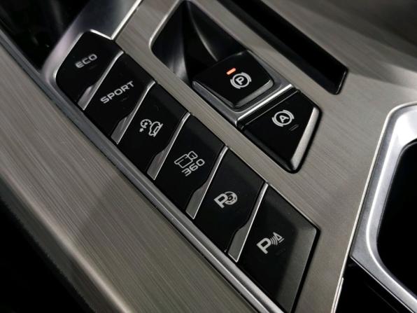 Geely Coolray I с пробегом 2020 года, цена 1 519 000 рублей, 97471 км, внедорожник, Автокод Объявления