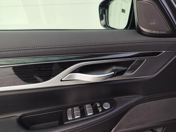 BMW 7 серии VI (G11/G12) Рестайлинг с пробегом 2021 года, цена 6 499 000 рублей, 81697 км, седан, Автокод Объявления