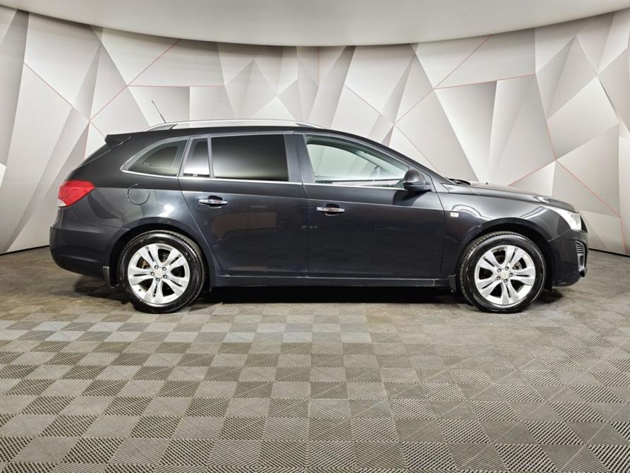 Chevrolet Cruze I Рестайлинг Москва  - изображение 6