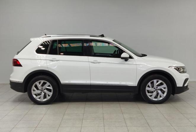 Volkswagen Tiguan II Рестайлинг с пробегом 2021 года, цена 3 267 000 рублей, 110503 км, внедорожник, Автокод Объявления