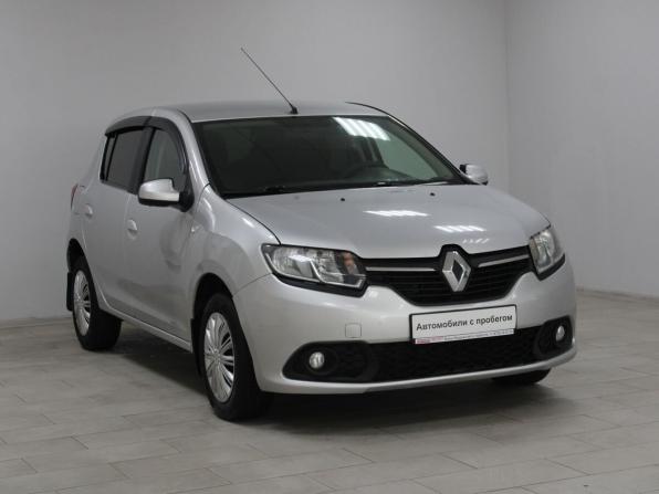 Renault Sandero II с пробегом 2016 года, цена 629 900 рублей, 300996 км, хэтчбек, Автокод Объявления