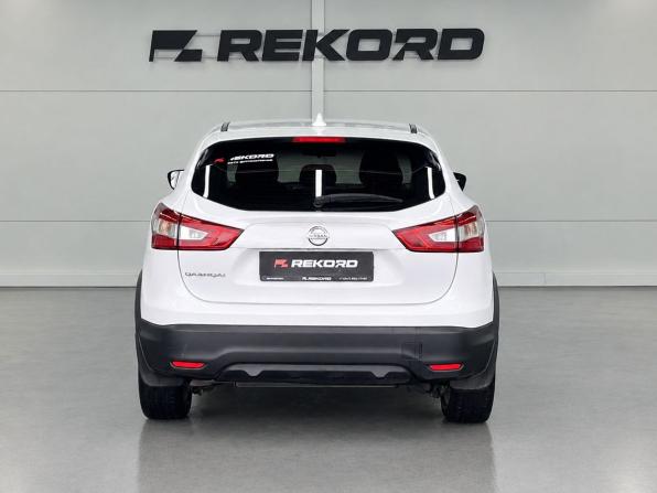 Nissan Qashqai II с пробегом 2017 года, цена 1 649 000 рублей, 169160 км, внедорожник, Автокод Объявления