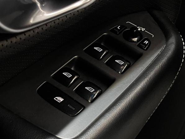 Volvo XC90 II с пробегом 2017 года, цена 3 365 000 рублей, 179014 км, внедорожник, Автокод Объявления