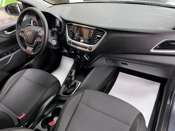 Hyundai Solaris II с пробегом 2017 года, цена 1 345 000 рублей, 119026 км, седан, Автокод Объявления