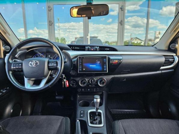 Toyota Hilux VIII с пробегом 2019 года, цена 2 650 000 рублей, 553444 км, пикап, Автокод Объявления