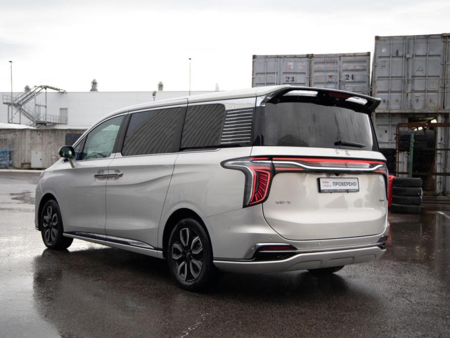Hongqi HQ9 Санкт-Петербург  - изображение 4