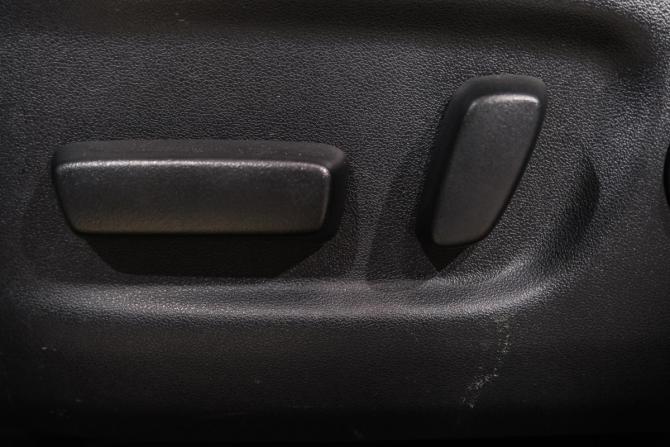 Toyota RAV4 IV (XA40) Рестайлинг с пробегом 2016 года, цена 2 299 000 рублей, 206000 км, внедорожник, Автокод Объявления