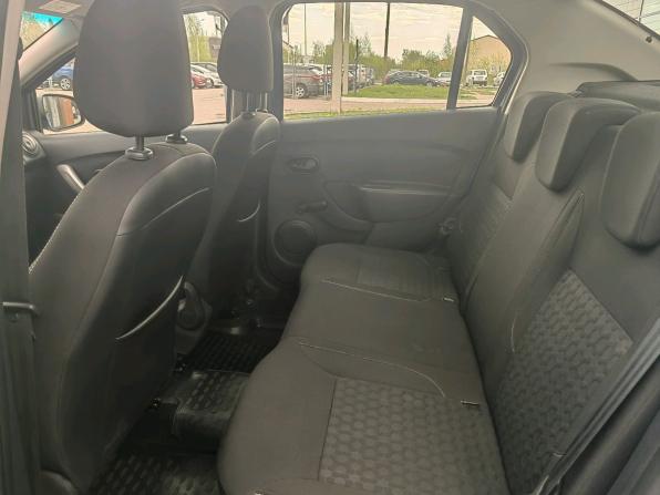Renault Logan II с пробегом 2016 года, цена 910 000 рублей, 47940 км, седан, Автокод Объявления