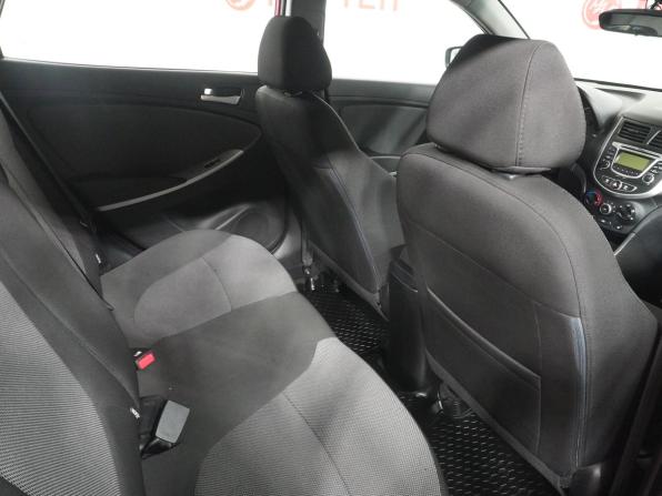 Hyundai Solaris I с пробегом 2014 года, цена 878 000 рублей, 131699 км, хэтчбек, Автокод Объявления