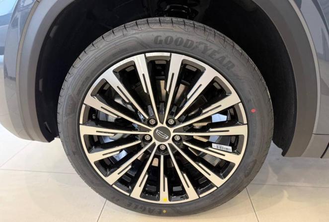 Новый Geely Monjaro I Рестайлинг 2026 года, цена 4 954 990 рублей, внедорожник, Автокод Объявления