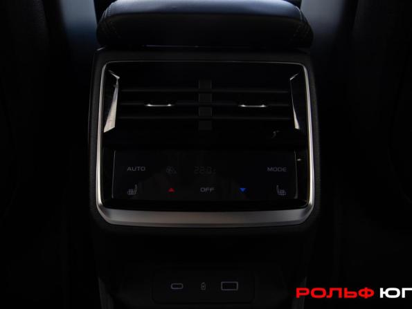 Geely Monjaro I Рестайлинг 2 с пробегом 2025 года, цена 3 718 000 рублей, 8128 км, внедорожник, Автокод Объявления