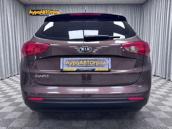 Kia Ceed II с пробегом 2014 года, цена 1 160 000 рублей, 134105 км, универсал, Автокод Объявления