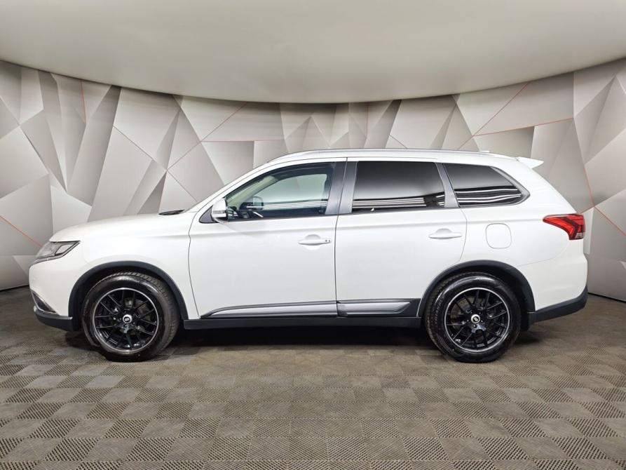 Mitsubishi Outlander III Рестайлинг 2 Москва  - изображение 5
