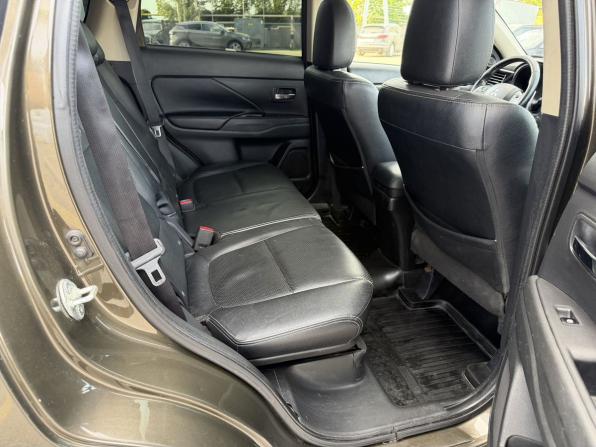 Mitsubishi Outlander III Рестайлинг 2 с пробегом 2015 года, цена 2 450 000 рублей, 191796 км, внедорожник, Автокод Объявления