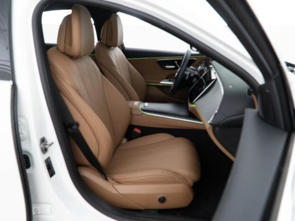 Mercedes-Benz E-Класс V (W213 S213 C238) Рестайлинг с пробегом 2024 года, цена 6 895 055 рублей, 12740 км, седан, Автокод Объявления