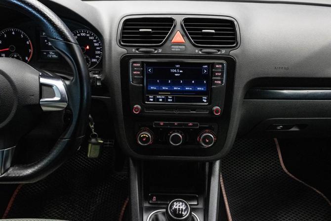 Volkswagen Scirocco III с пробегом 2011 года, цена 1 049 000 рублей, 172728 км, хэтчбек, Автокод Объявления