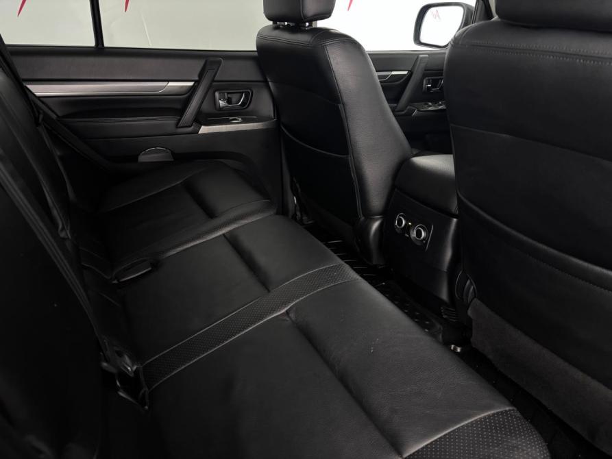 Mitsubishi Pajero IV Рестайлинг 1 Псков  - изображение 13