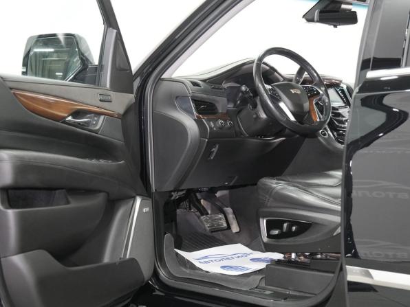 Cadillac Escalade IV с пробегом 2019 года, цена 6 680 000 рублей, 148577 км, внедорожник, Автокод Объявления