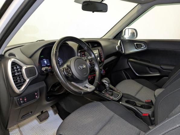 Kia Soul III с пробегом 2021 года, цена 2 200 000 рублей, 70331 км, хэтчбек, Автокод Объявления
