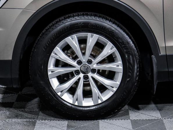Volkswagen Tiguan II с пробегом 2018 года, цена 2 150 000 рублей, 100000 км, внедорожник, Автокод Объявления