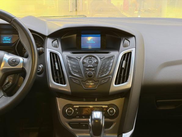 Ford Focus III с пробегом 2012 года, цена 829 000 рублей, 132147 км, хэтчбек, Автокод Объявления