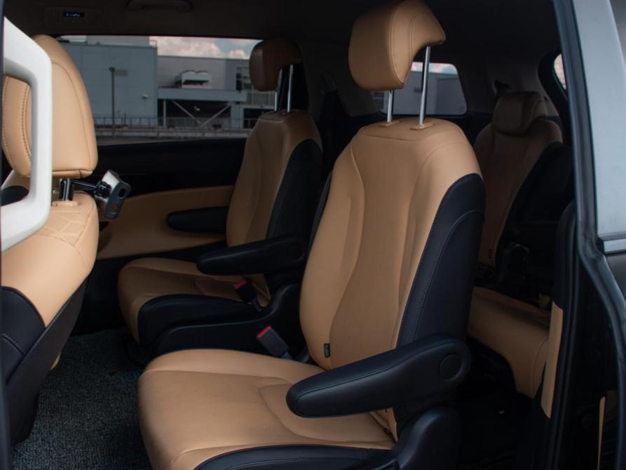 Kia Carnival IV Москва  - изображение 12