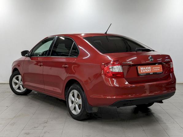 Skoda Rapid I с пробегом 2014 года, цена 1 020 000 рублей, 114450 км, лифтбек, Автокод Объявления