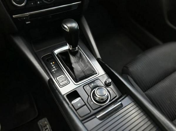 Mazda 6 III (GJ) Рестайлинг с пробегом 2015 года, цена 1 435 000 рублей, 205588 км, седан, Автокод Объявления