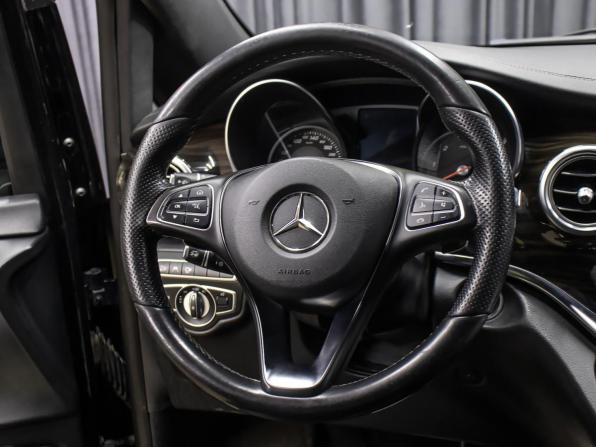 Mercedes-Benz V-Класс III (W447) с пробегом 2017 года, цена 3 498 000 рублей, 253078 км, минивэн, Автокод Объявления