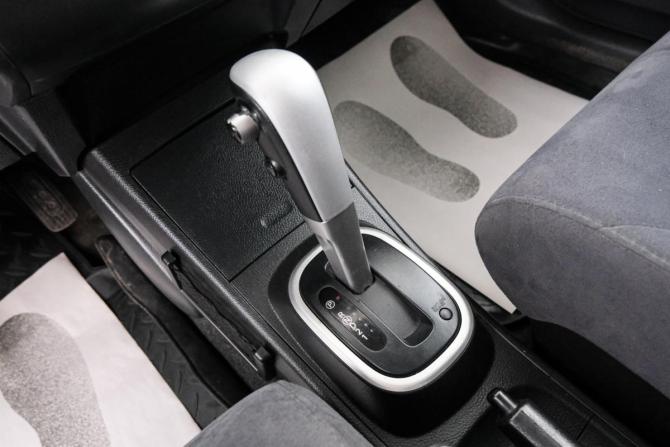 Nissan Tiida I Рестайлинг с пробегом 2010 года, цена 759 000 рублей, 184000 км, седан, Автокод Объявления