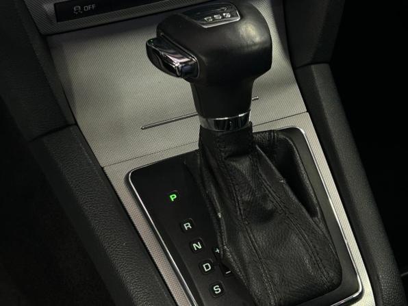 Skoda Octavia II (A5) Рестайлинг с пробегом 2011 года, цена 823 000 рублей, 147120 км, лифтбек, Автокод Объявления