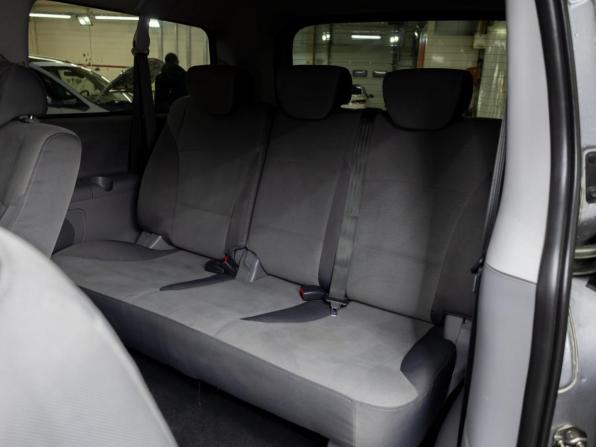Hyundai H-1 II с пробегом 2010 года, цена 1 695 000 рублей, 185000 км, минивэн, Автокод Объявления