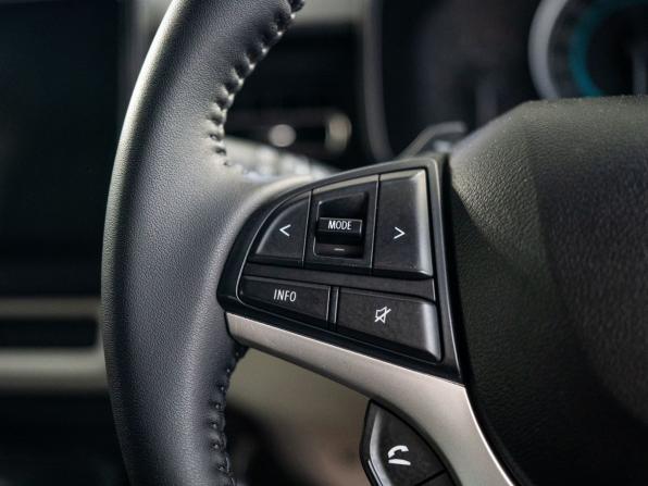 Suzuki Ignis III с пробегом 2016 года, цена 1 060 500 рублей, 72419 км, хэтчбек, Автокод Объявления