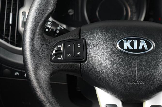 Kia Sportage III с пробегом 2013 года, цена 1 409 000 рублей, 198000 км, внедорожник, Автокод Объявления
