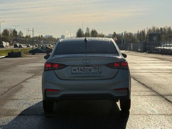 Hyundai Solaris II с пробегом 2019 года, цена 990 000 рублей, 191500 км, седан, Автокод Объявления
